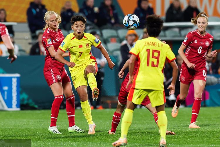 中国女足0-1丹麦回放